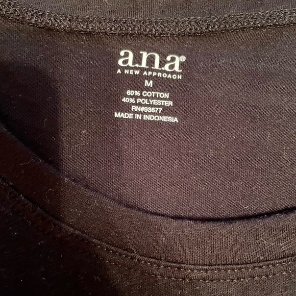 a.n.a pocket short sleeve t-shirt cuffed sleeves black size medium - Picture 2 of 6